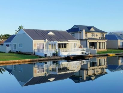 pexels-frans-van-heerden-201846-1438832